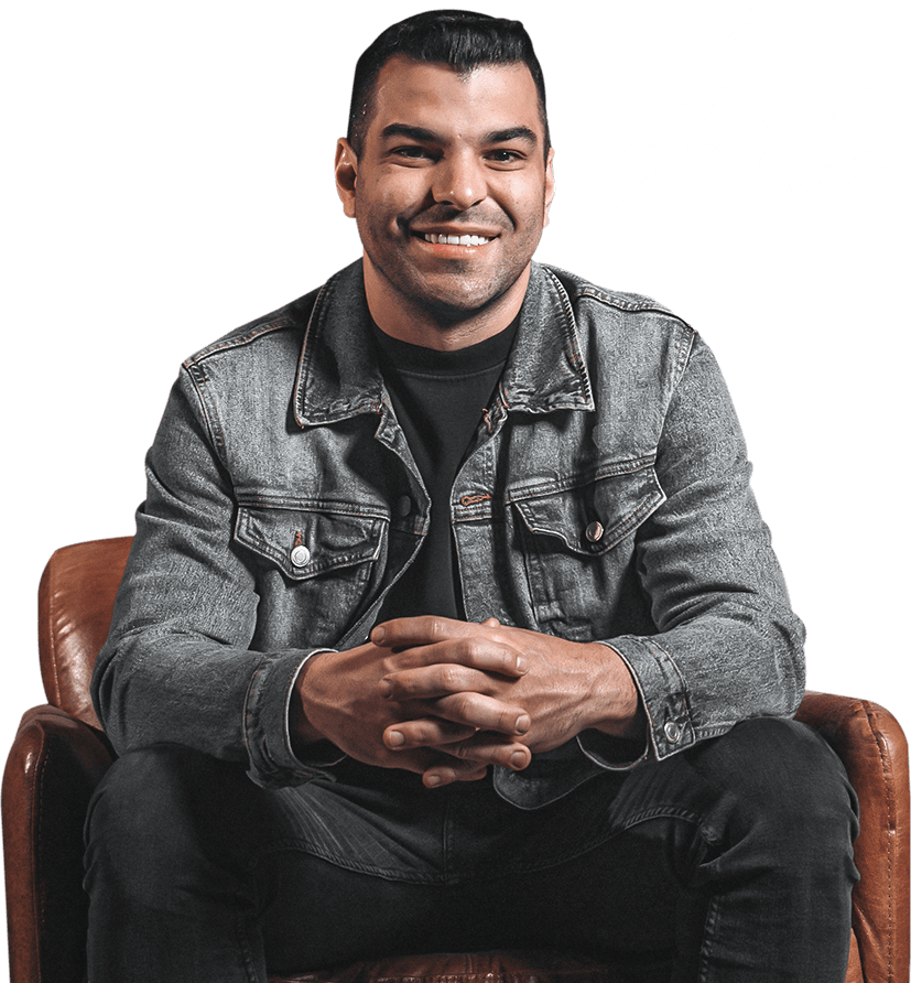 Leo Neves - Mais de 25 anos de experiência na produção de eventos de grande impacto, reunindo milhares de pessoas em experiências inesquecíveis.